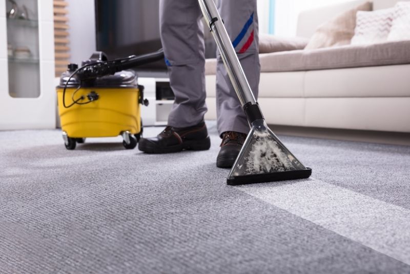 House carpet cleaning using a vacuum cleaner
